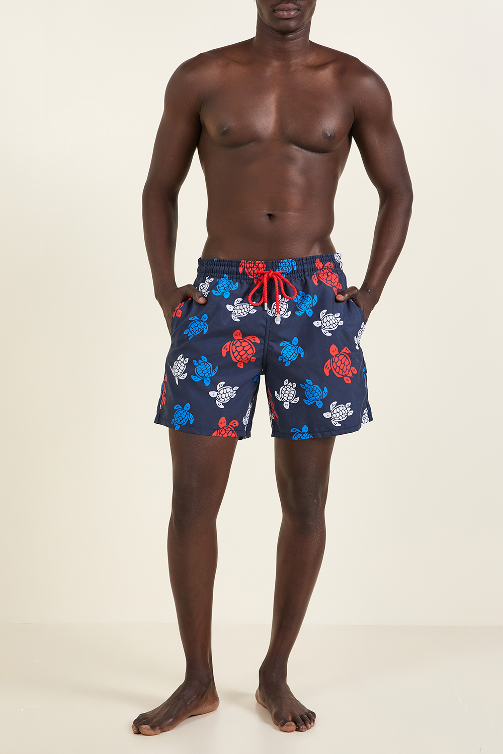 תמונת כל הלוק של מכנסי בגד ים מוריאה